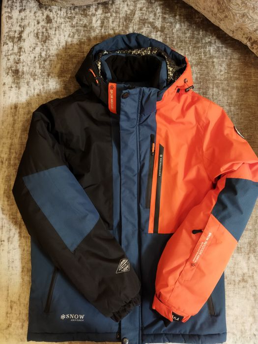 Зимова куртка на хлопчика/підлітка