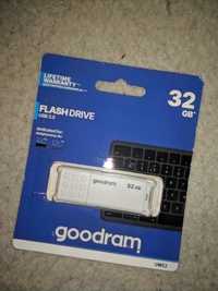 Флешка GoodRam 32 gb, новая