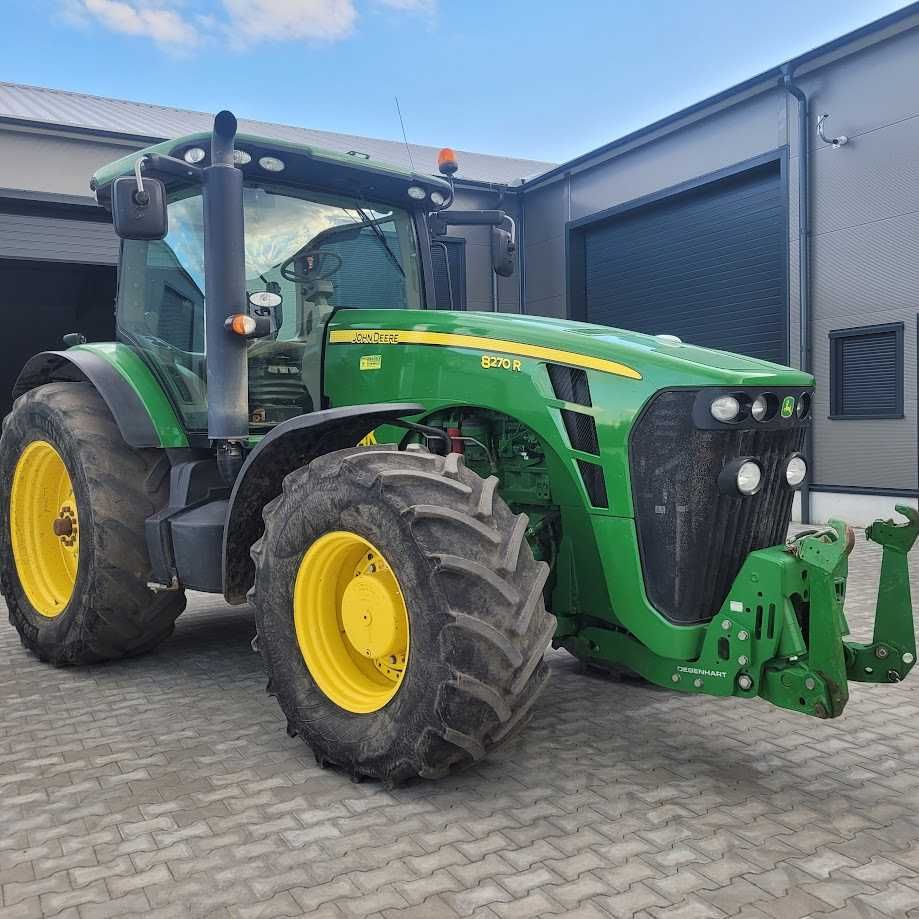 John Deere 8270 R