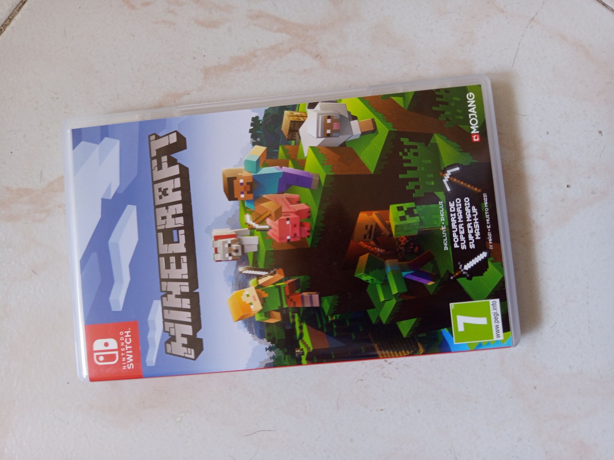 Nintendo Switch +5 jogos a 220€