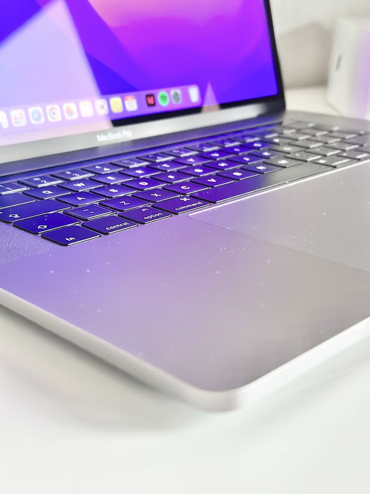MacBook Pro 15,4” Intel Core i7, 16/256 GB SSD Retina