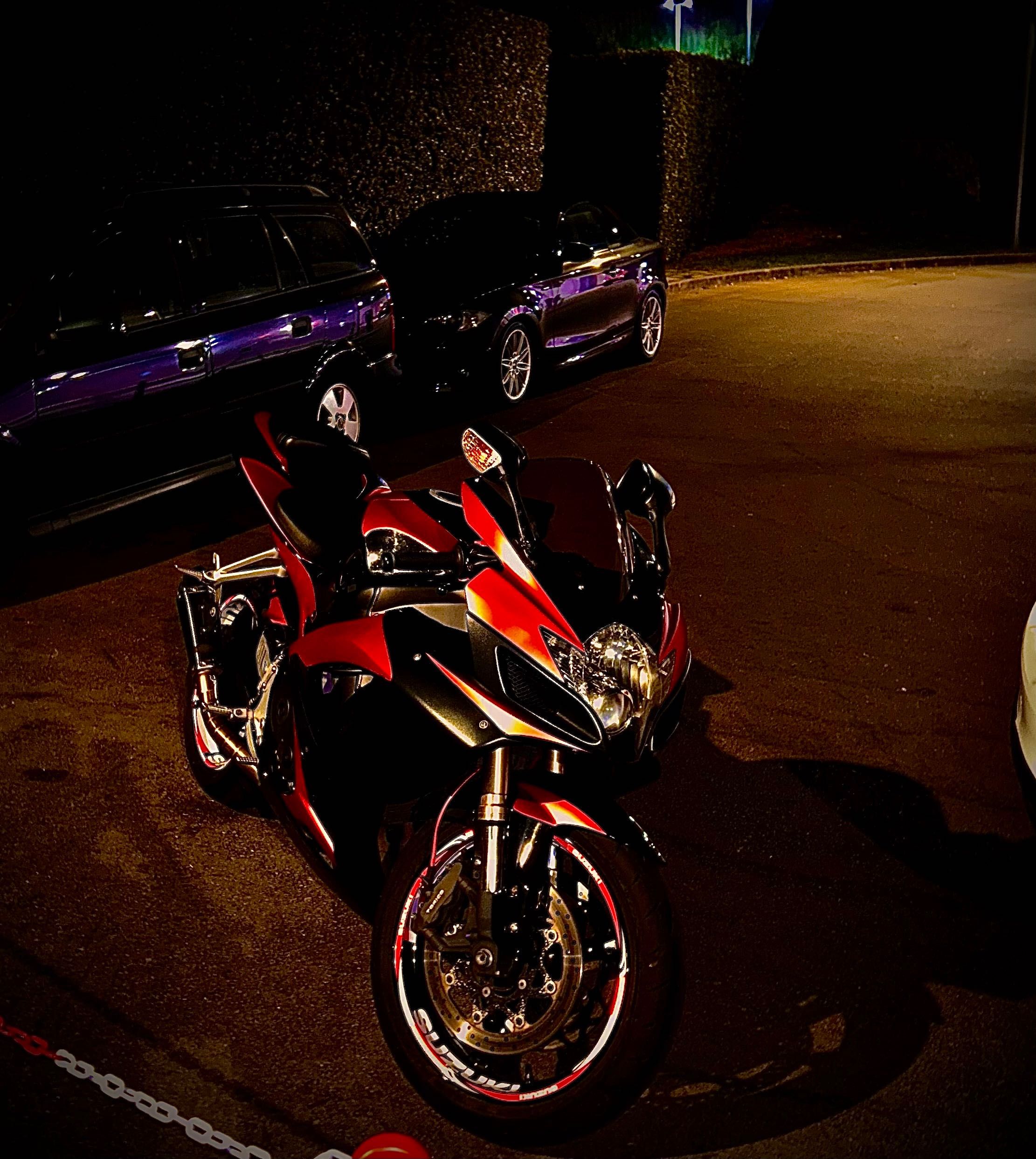 Gsxr 600 k7 vendo