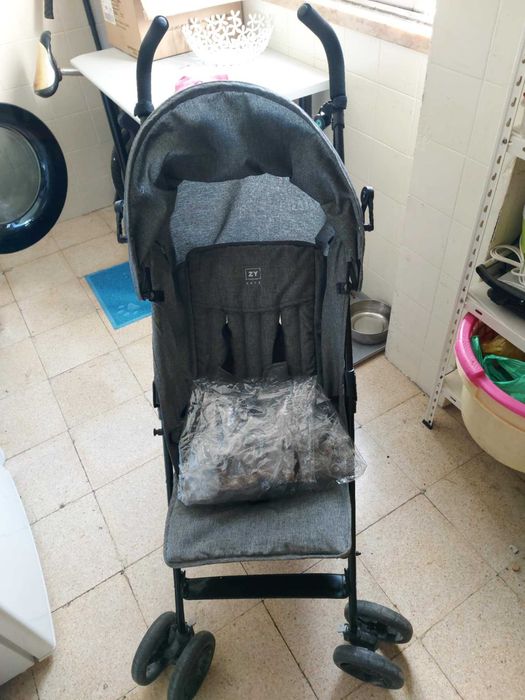 Carrinho bebé bengala Zippy Safe com protecção para a chuva