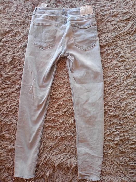 Spodnie damskie jeansy