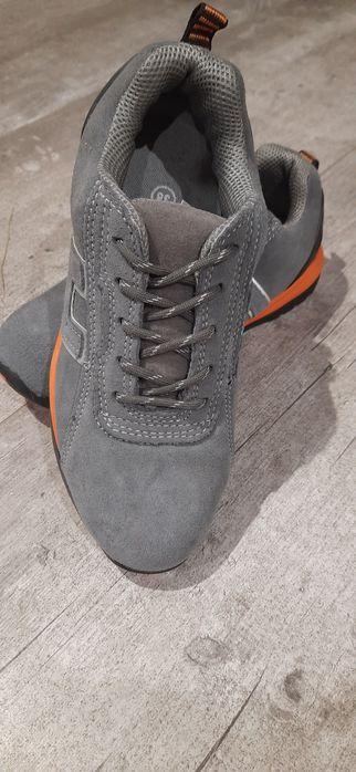 Obuwie robocze REJS BRNEUTRON  rozmiar 38, REJS BRK rozmiar 37