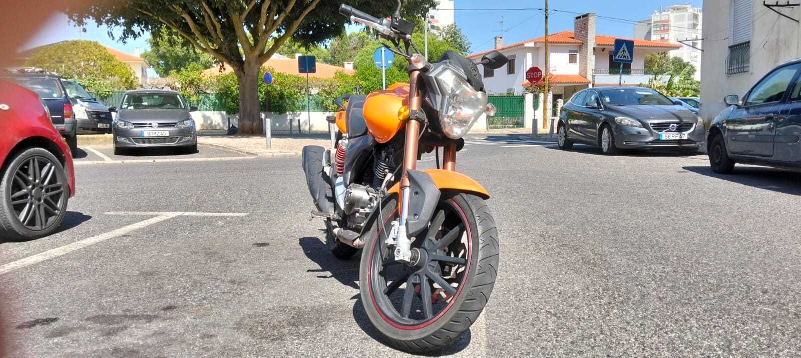 mota de cidade, perfeita para deslocar na cidade