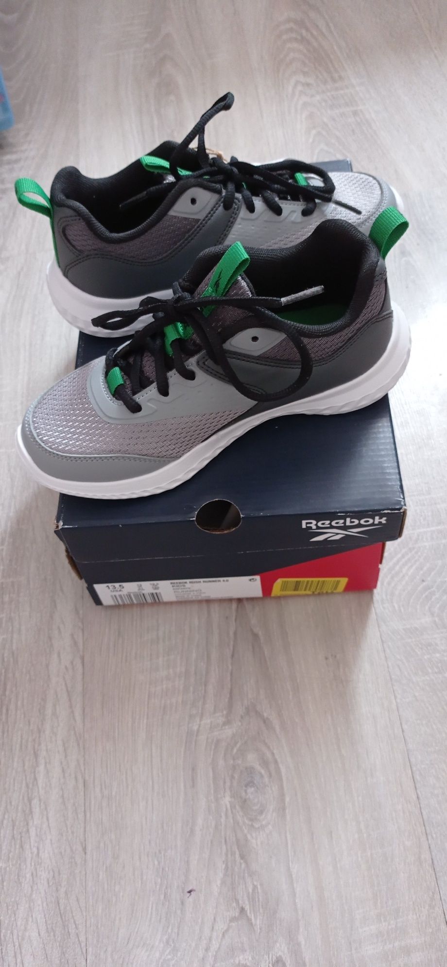 Nowe buty Reebok 31