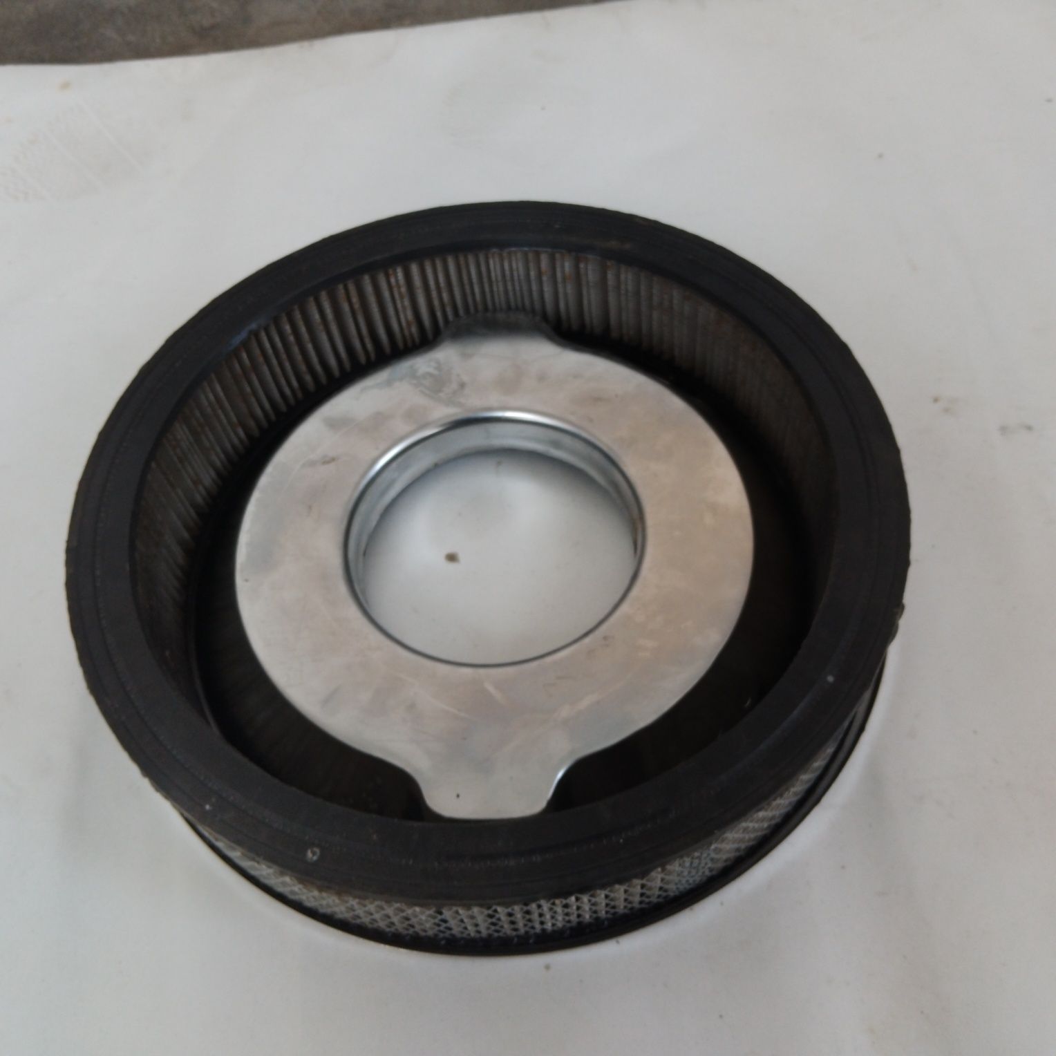 Filtr powietrza Edelbrock 14" 355mm Corvette Mustang Firebird sbc bbc