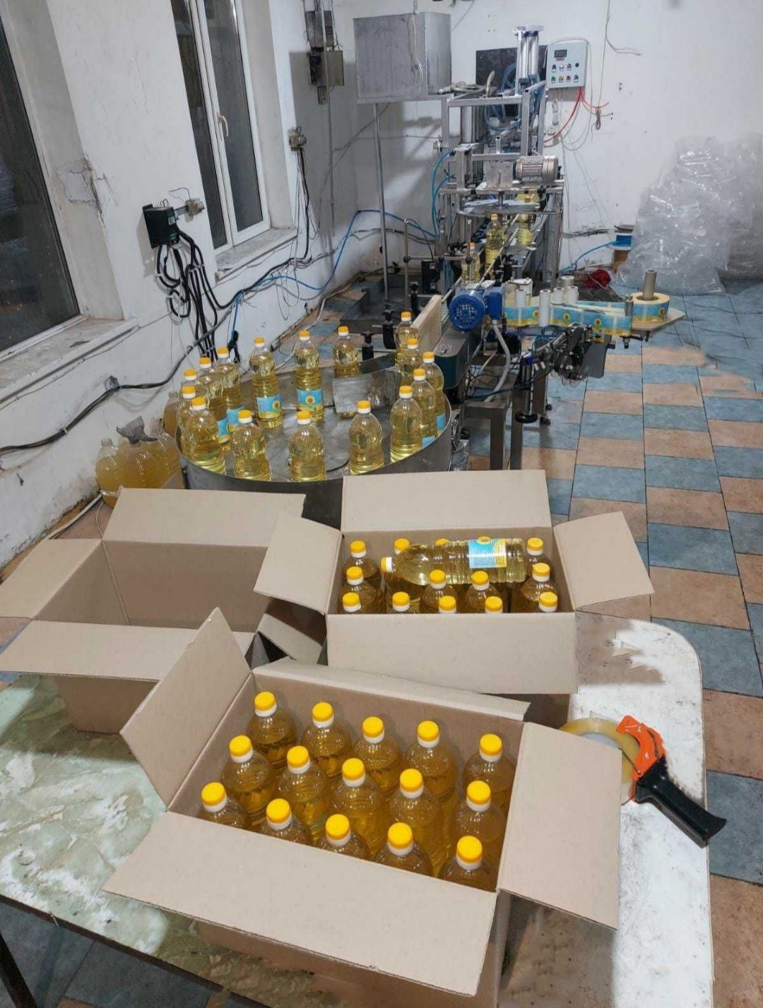 Оборудование для розлива растительного масла и др. жидкостей в ПЭТ бут