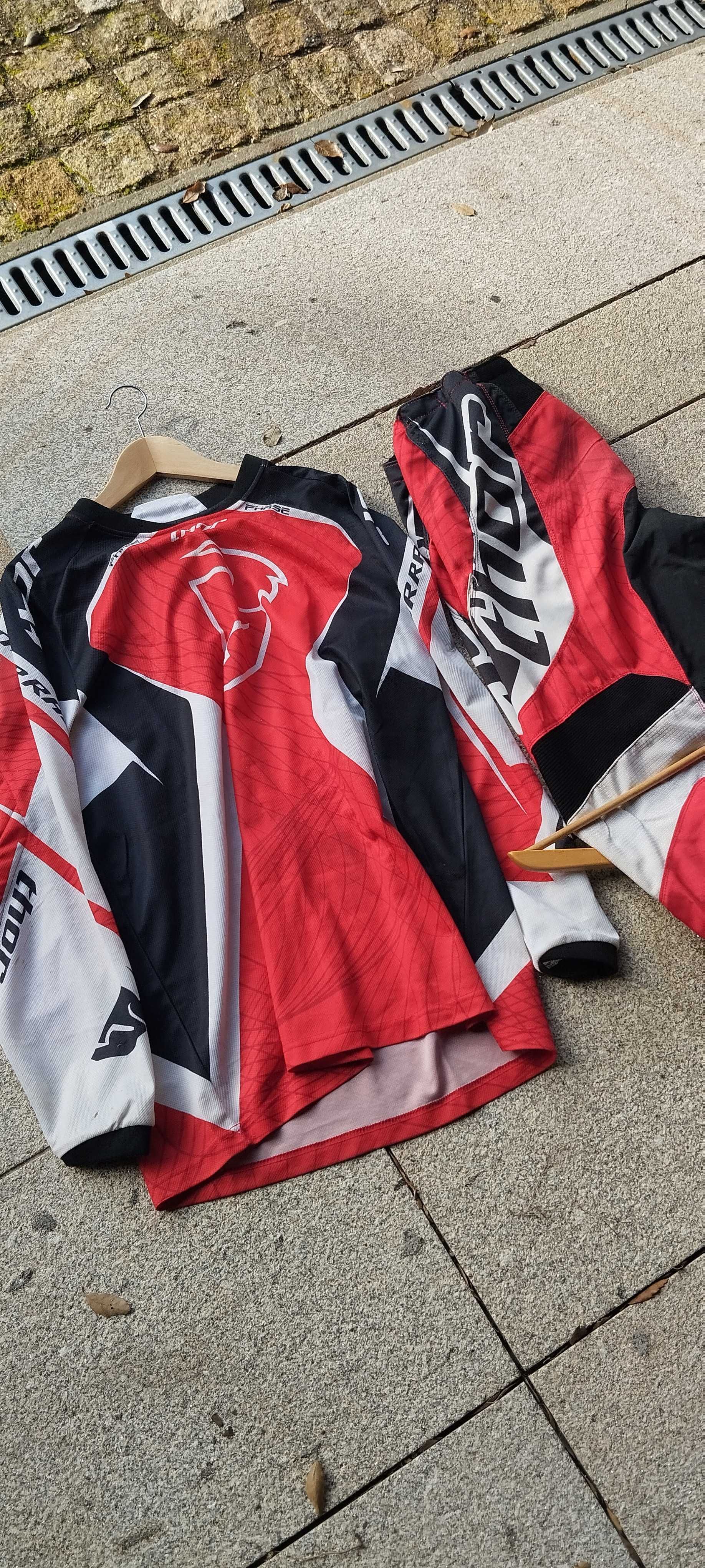 Equipamento Enduro da THOR - Calças e Camisola