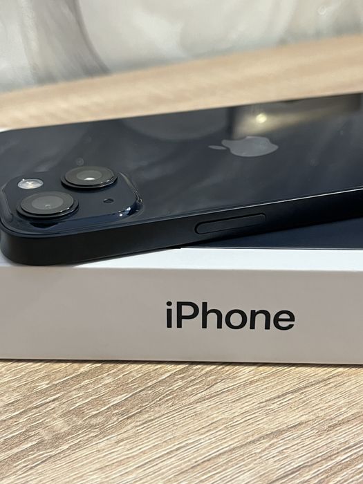 iPhone 13 midnight 128gb