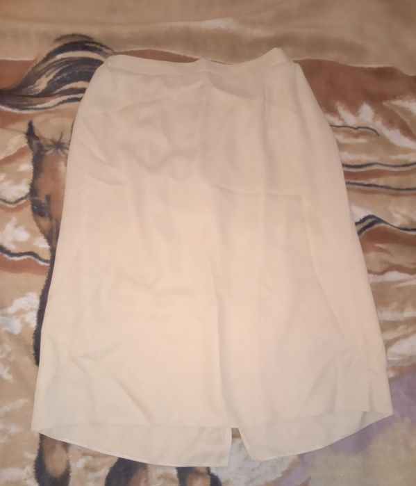 sprzedam damski komplet żakiet, spódnicę i bluzkę