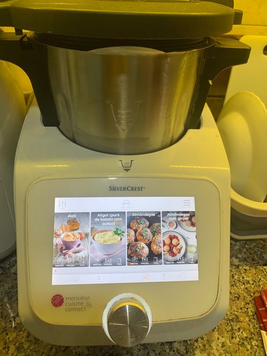 Maquinas e Robo de cozinha