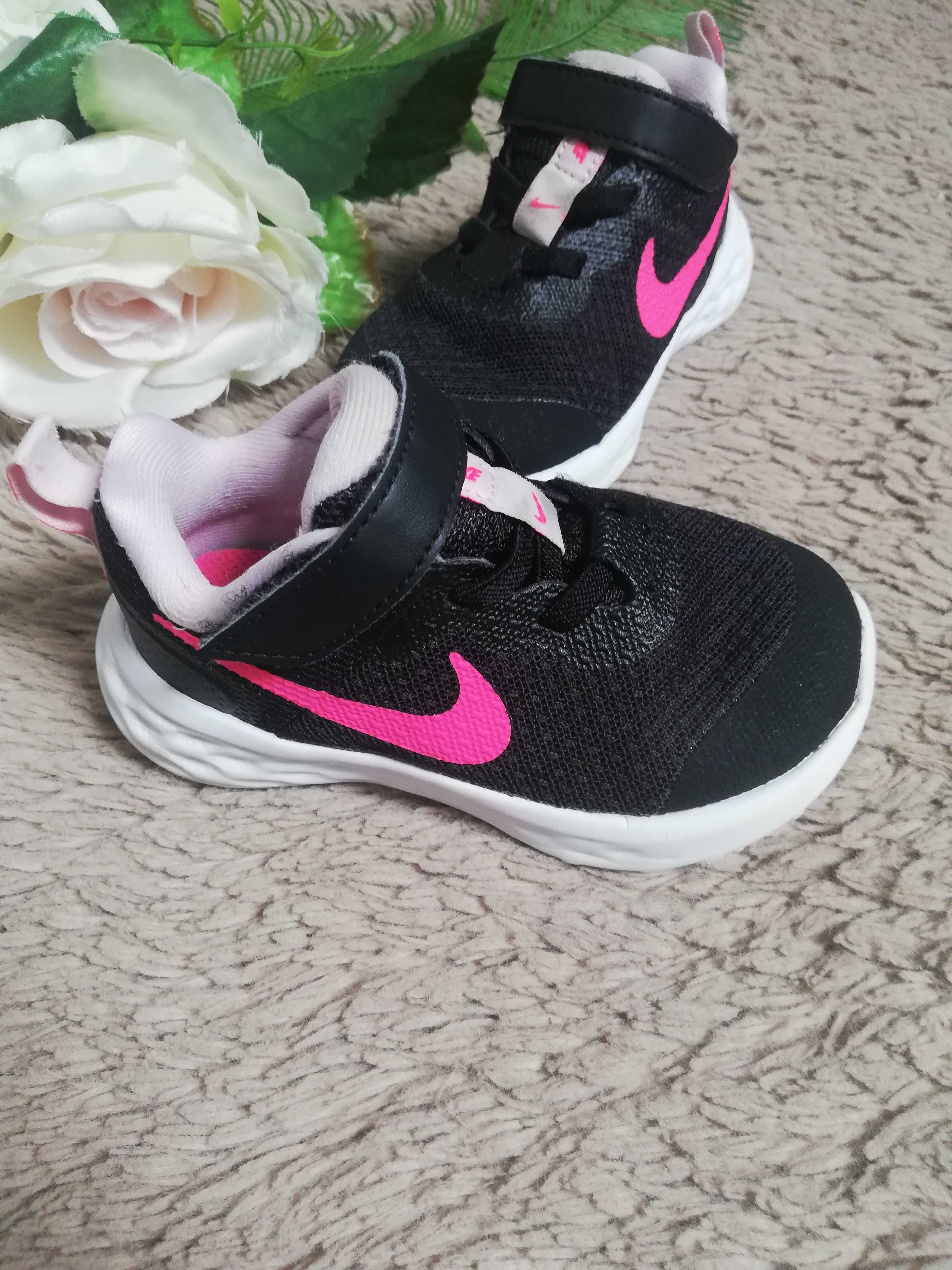 Buty do biegania Revolution 6