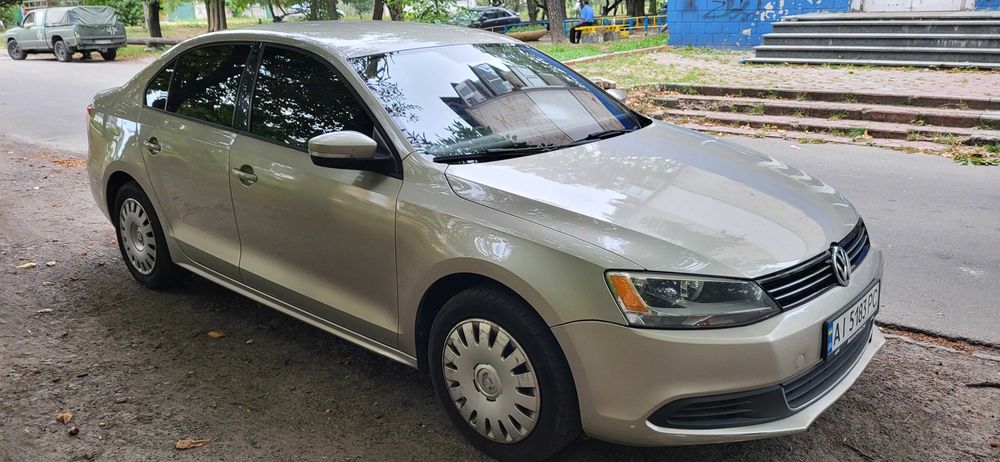 Продам Фольцваген Джетта 2013