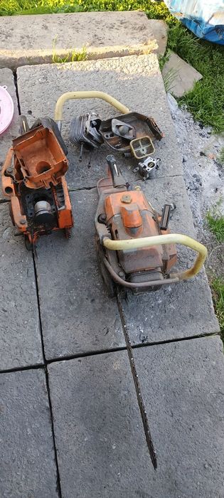 Stara piła łańcuchowa spalinowa