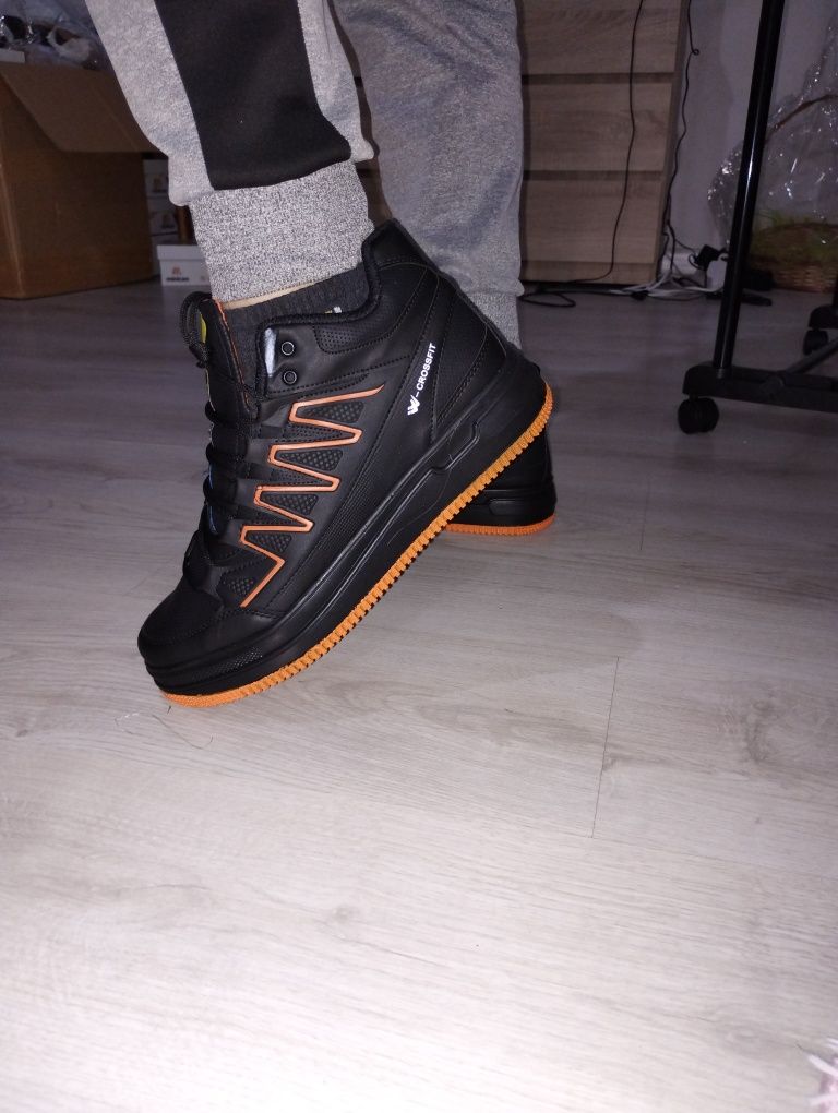 Buty sportowe męskie