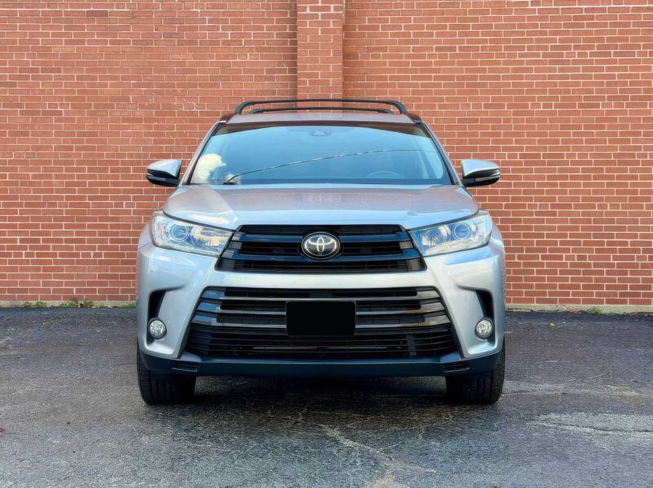 Toyota Highlander      2017