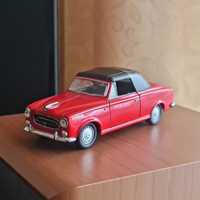 Peugeot 403 coupe 1957 / 1:32 / welly