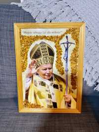 Obrazek z papierzem, Jan Paweł II z bursztynem
