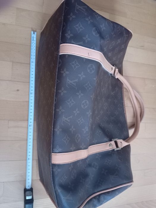 Сумка від Louis Vuitton