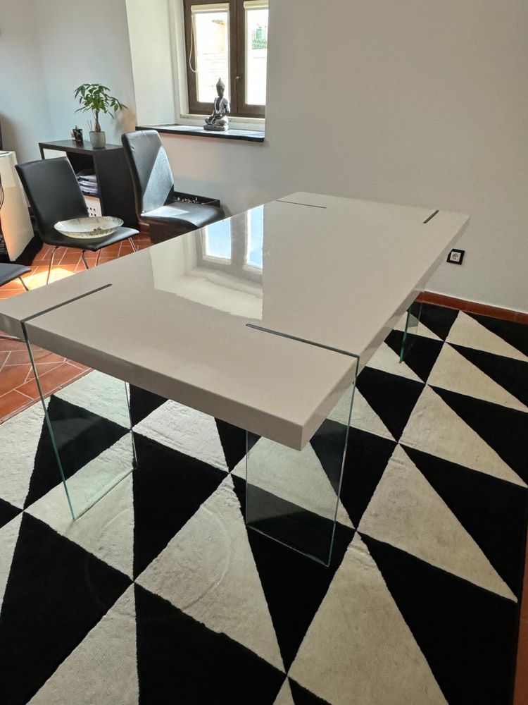 Mesa de sala de jantar