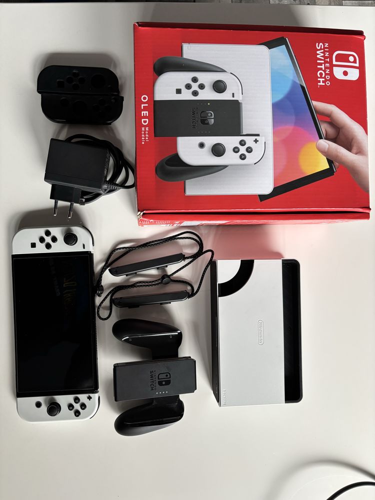 Nintendo switch oled  biala