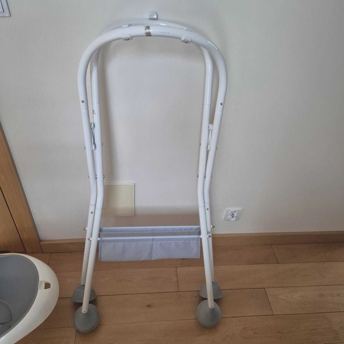 Beaba stojak do wanienki i przewijaka Camele’o White