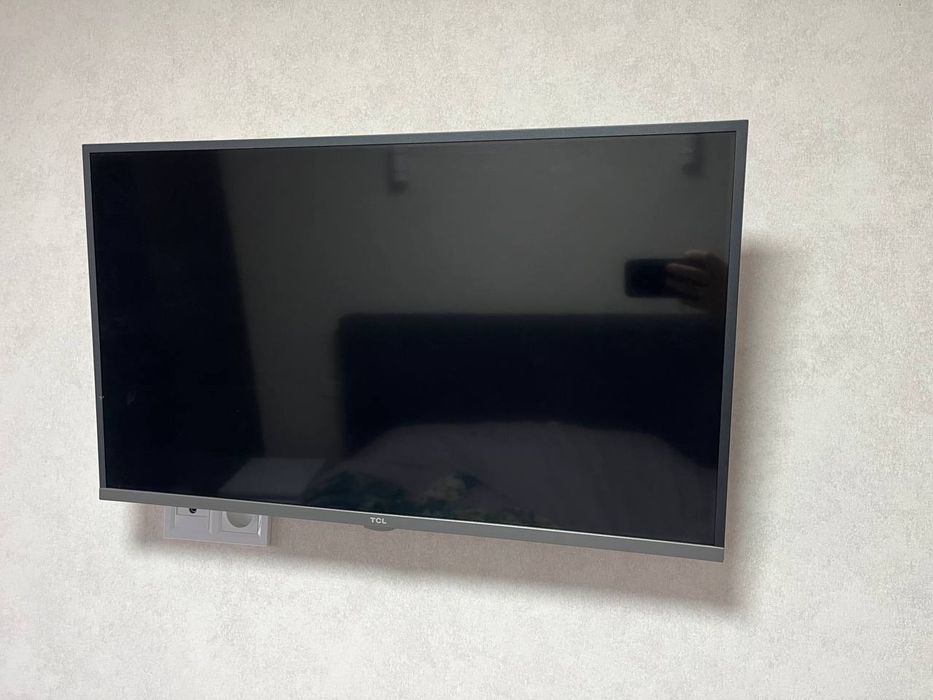 Телевізор TCL 32DS520  32 дюйма