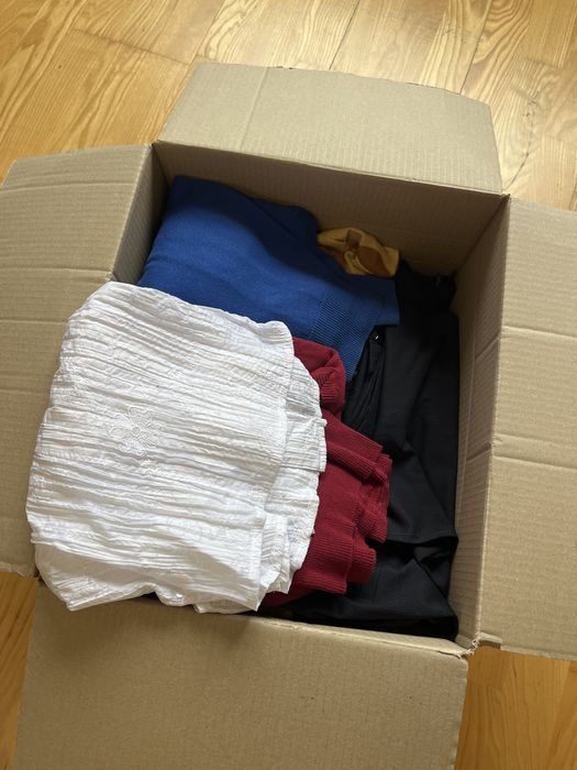 Чудові речі! Коробка жіночий речей на розмір 50/Хл/16