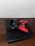 Playstation 4 + dwa pady