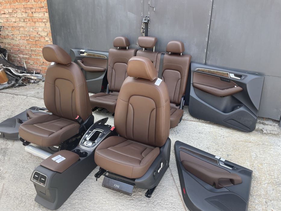 Салон Ауді Q5 8R Новий оригінальний !