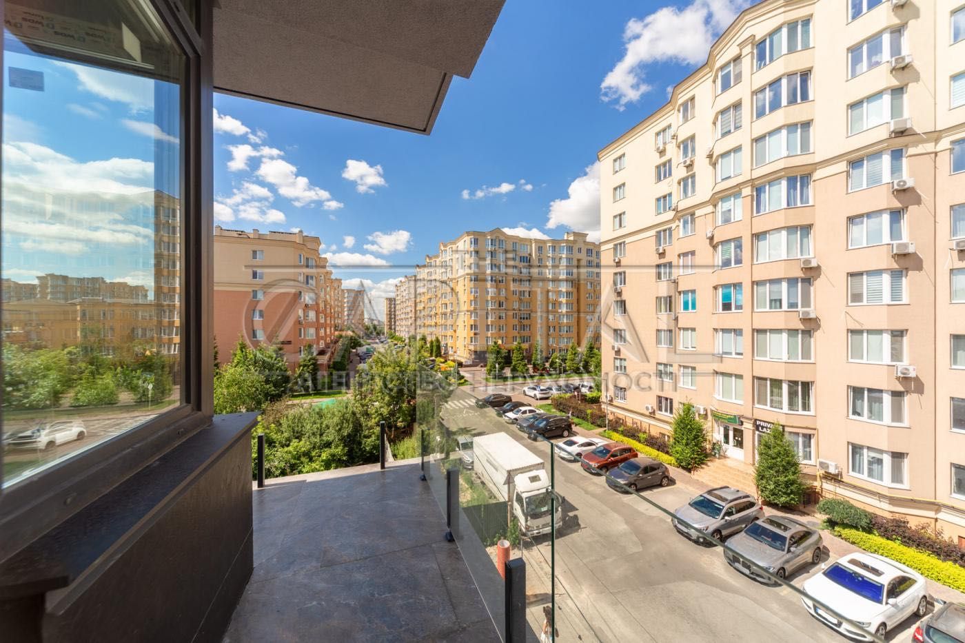 Продаж 3-х поверхів 3000м² діючий ТРЦ Софія City\Софіївська Борщагівка