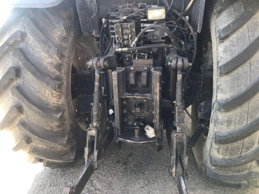 Продам трактор New Holland G240 к.с.