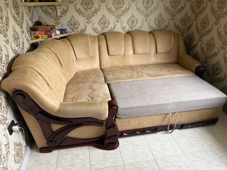 Продам кутовий диван