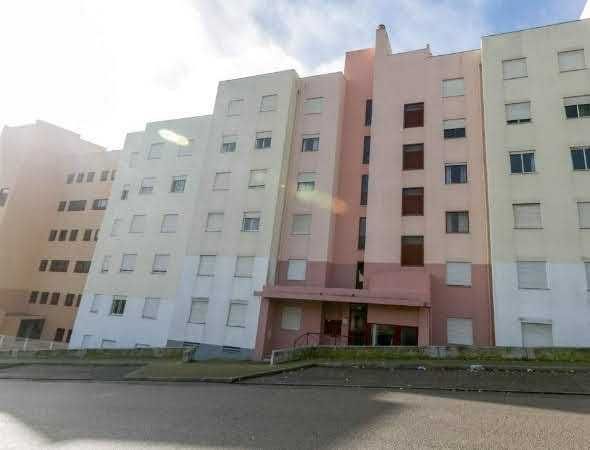 Apartamento T3,  2 cbanh ,mobili, Caparica, c garage coberta exclusiva