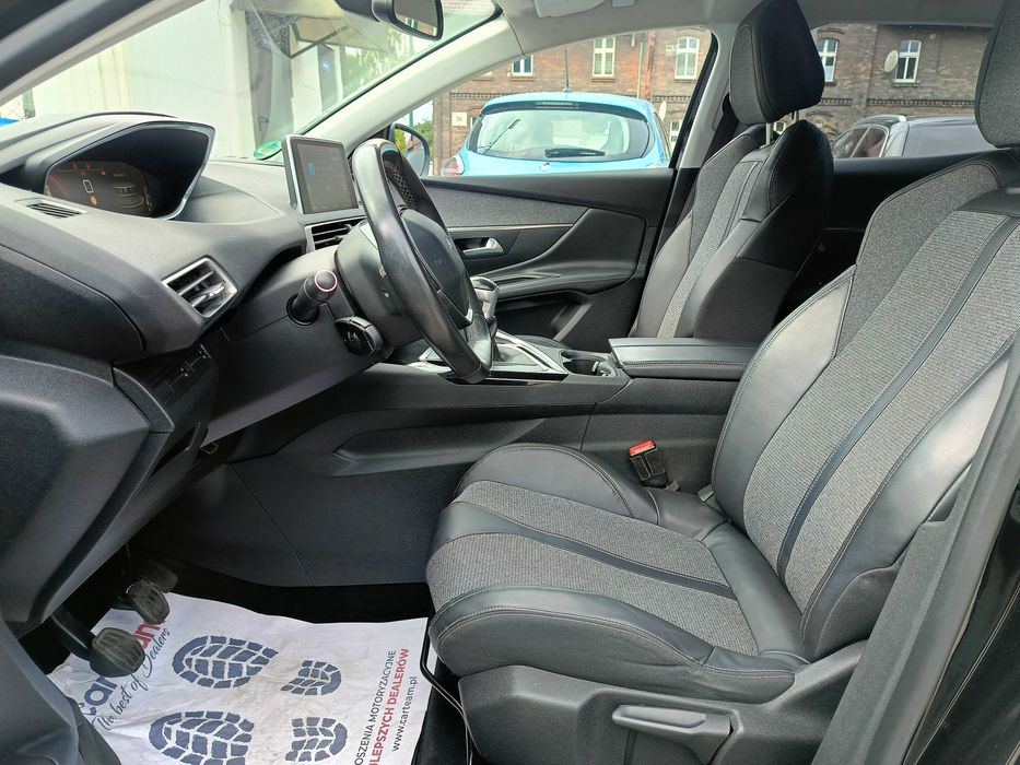 PEUGEOT 3008 1.2, 130 KM, Bogaty, LED, Serwis, PIĘKNY, Niski Przebieg