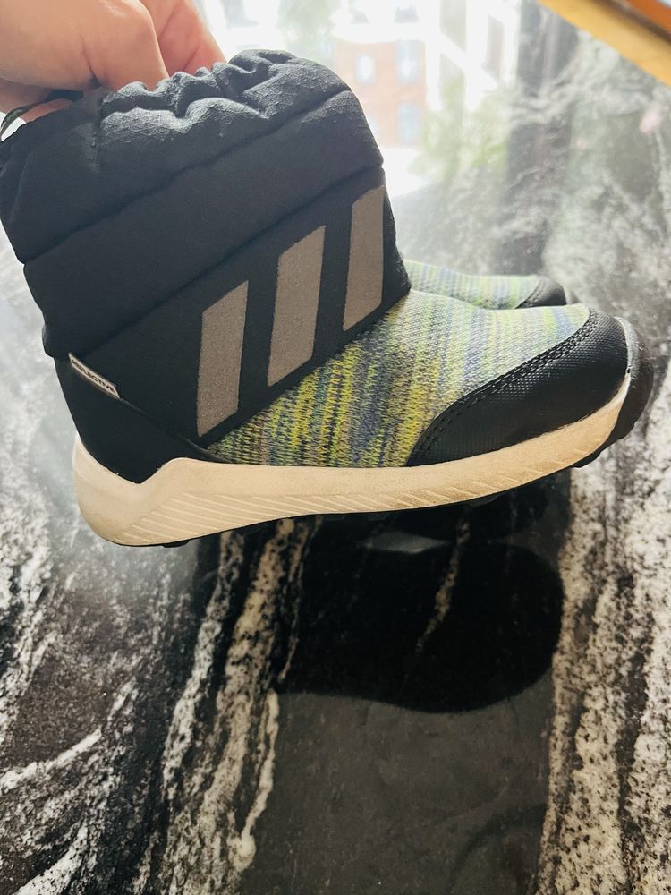 Adidas kozaki trzewiki dla dziecka r. 26