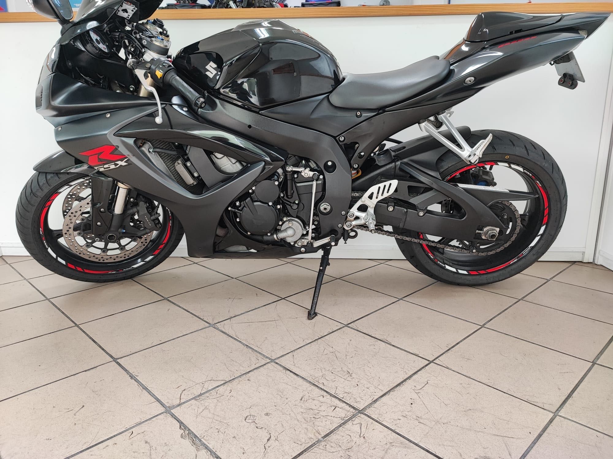 Vendo Suzuki GSXR 600