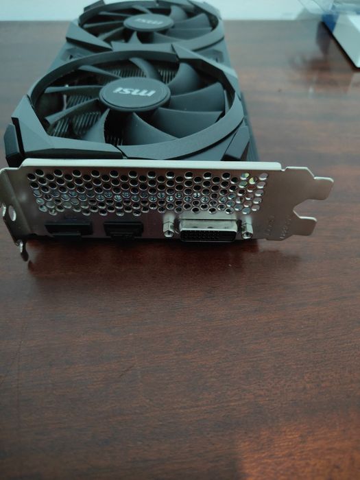 Vendo placa gráfica GeForce Rtx 3050 8g  valor negociável