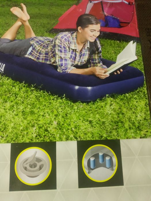 Надувний матрац .