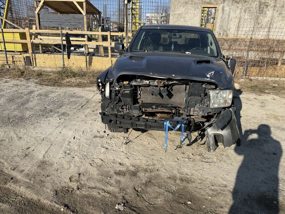 Dodge ram 1500. 2012 rok 5.7 hemi