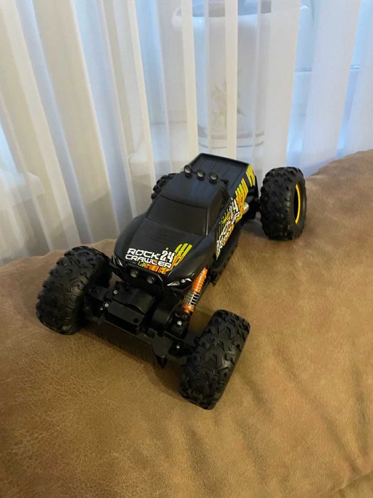 Машинка на радіокеруванні