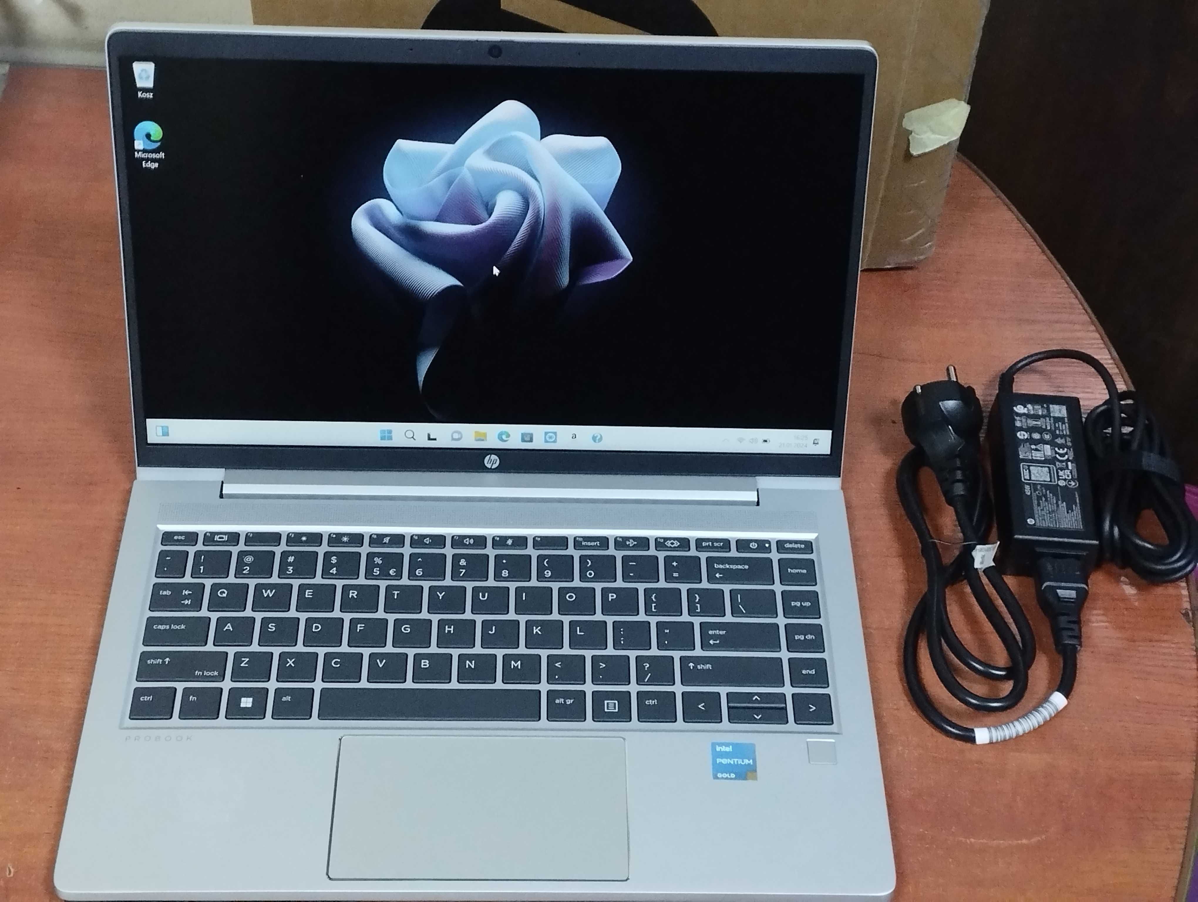 [4956/23] Laptop HP Probook 440 G9, 14 ", nieużywany. Pudełko.