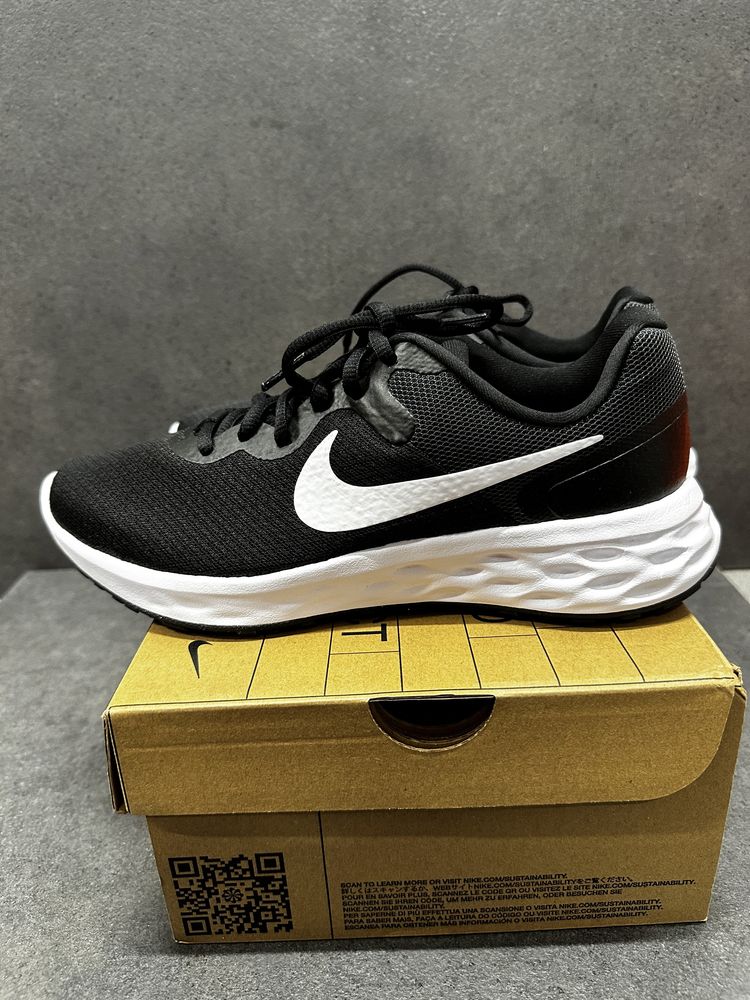 Buty Nike Revolution r38.5/40