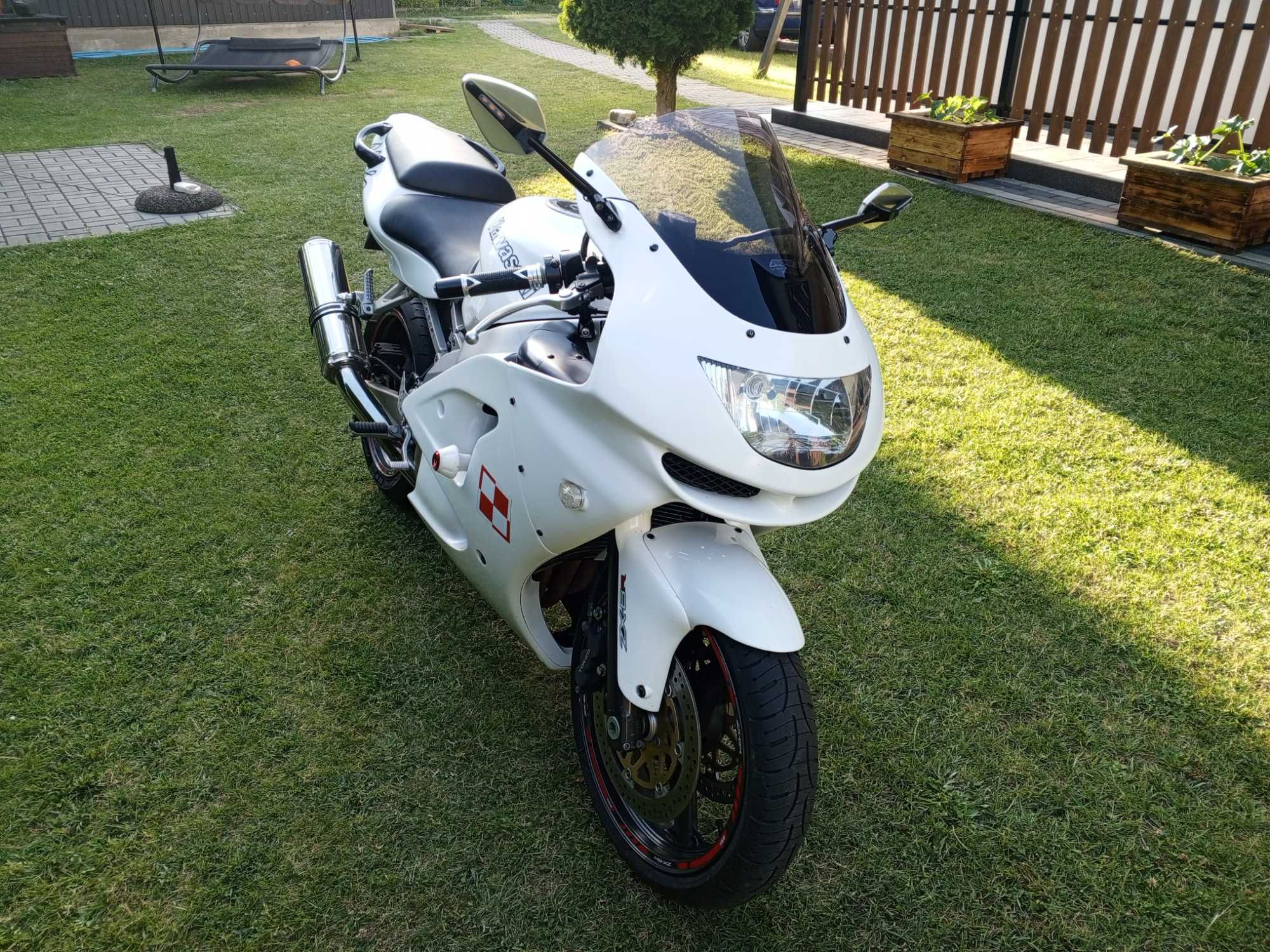 Kawasaki Ninja zx6r