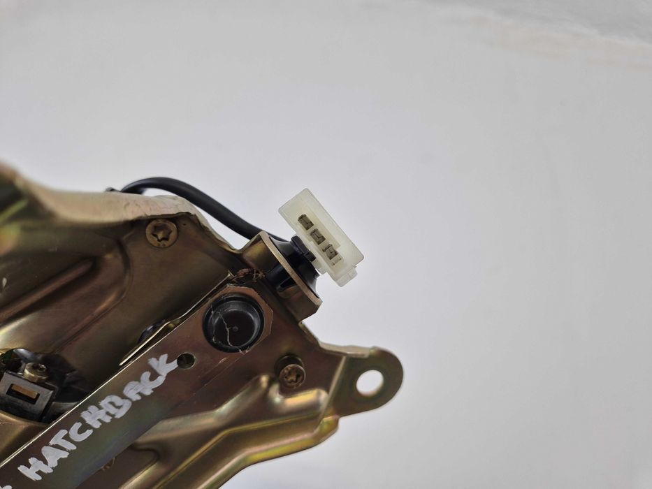 Tylny Tył Silniczek Wycieraczki Klapy Bagażnika Renault Laguna I HB