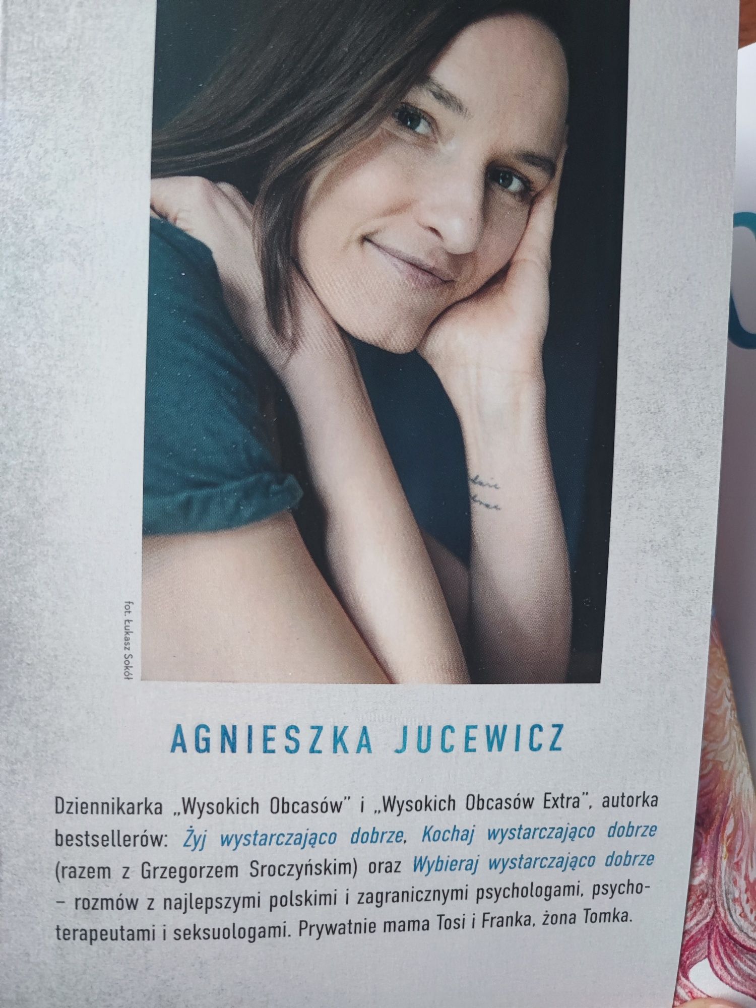 "Czując. Rozmowy o emocjach" Agnieszka Jucewicz
