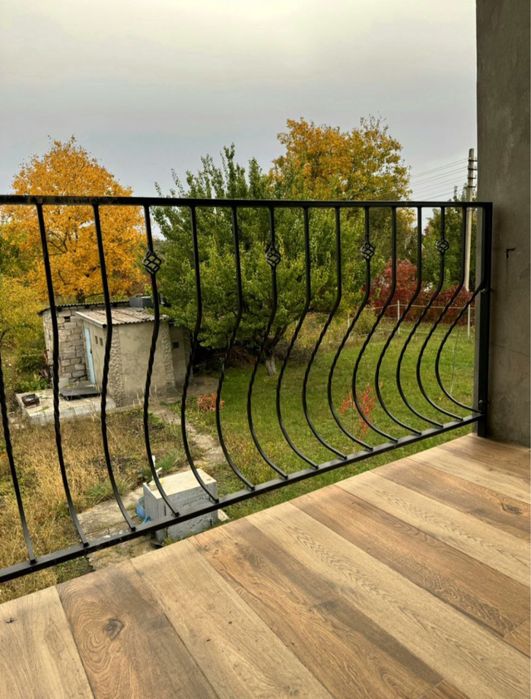 Продам Шикарный Дом -Дача недалеко от Левого берега