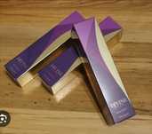 Divine Royal Oriflame
